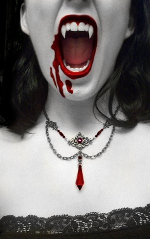 Покажите женщину вампира?