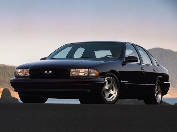 Покажите красивый и надёжный автомобиль с 1996 до 2001года?