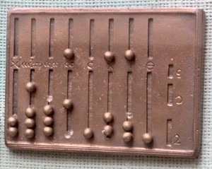 Покажите самый древний калькулятор?)