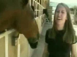 Можете показать девушку, похожую на лошадь ? Собчак- банально. Думаем дальше )