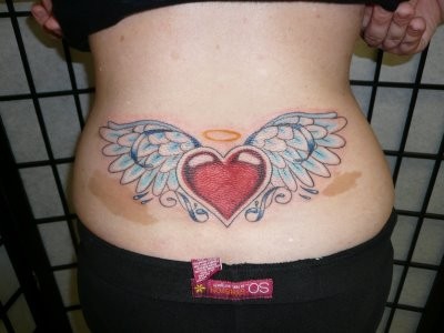 покажите татуировки сердца с крыльями ?