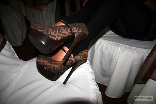 Девчёнки,покажите классные туфли))?!