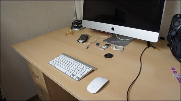 А как выглядит твой компьютерный стол?