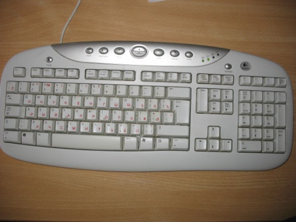 Покажите как выглядит ваша клавиатура?(чистая она или очень грязная?)