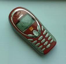 каким был ваш первый мобильный телефон?