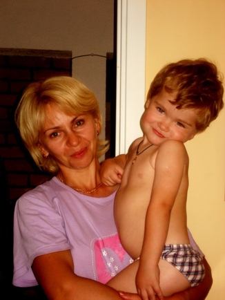 Покажите фотографию близкого вам человека?)