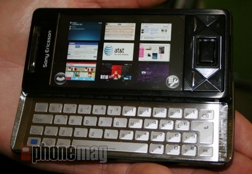 Покажите классный телефон - слайдер с выдвижной qwerty клавиатурой?